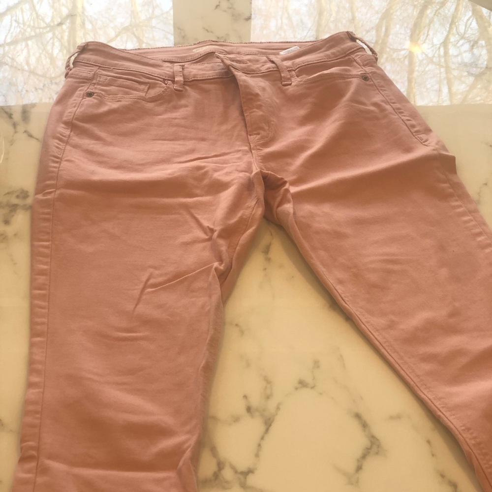 Pink skinny jeans